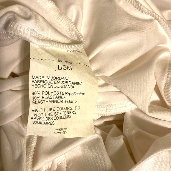 UNDER ARMOUR Motion Crossover Short Sleeve White Crop Top Womens Large - Picture 9 of 15